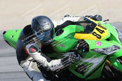 media/Dec-06-2025-CVMA (Sat) [[4a896cc04c]]/Race 5-Amateur Formula Middleweight/